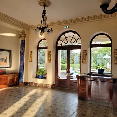 Apartament Au Palace Le Splendide Aix-les-Bains