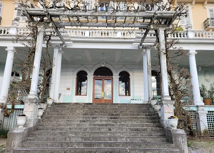 Lägenhet Au Palace Le Splendide Aix-les-Bains